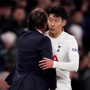 app下载-2021亚洲金球奖候选介绍①孙兴慜+韩国黄姓双雄