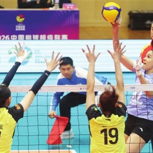 天津女排年轻选手持续“练级”中|天津队|娜塔莉亚|二传|副攻|李响_新浪体育_新浪新闻